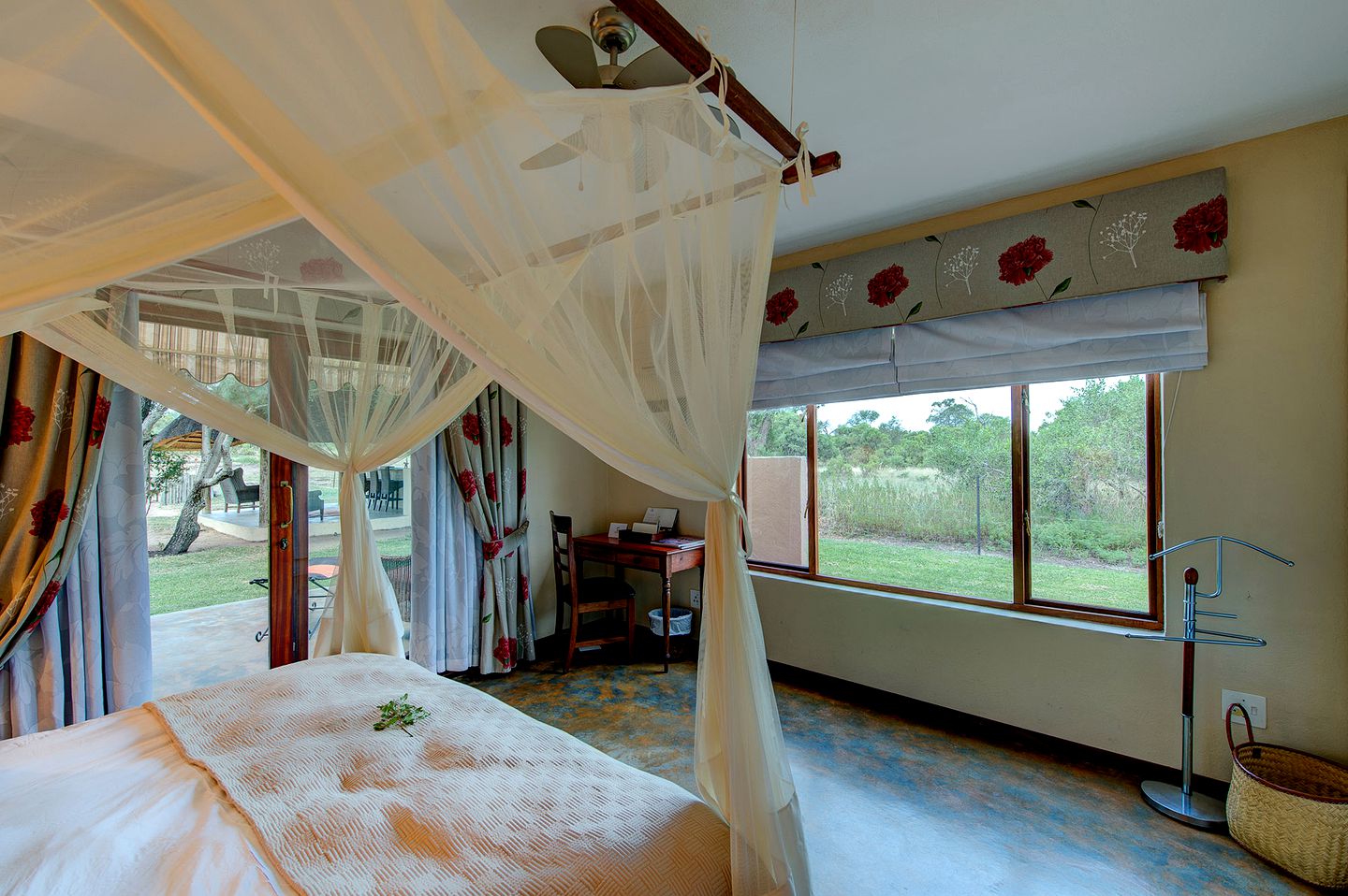 Private Villa Rental for Group Safari Getaway in Kruger National Park, South Africa