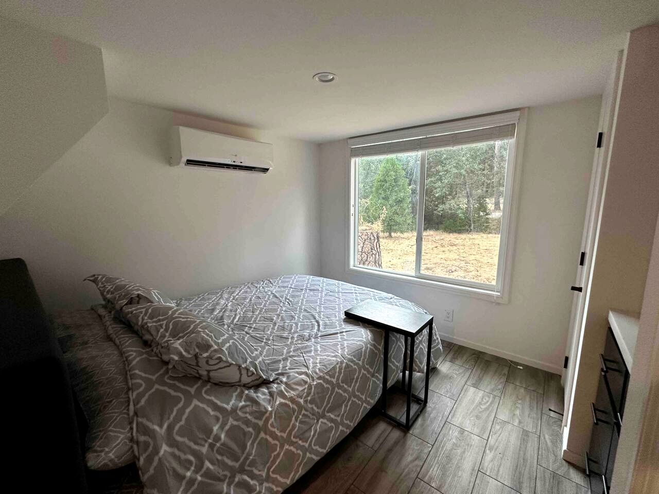 Charming Bright Tiny Home with Stargazing & Yoga Dome Near Yosemite, Groveland, California