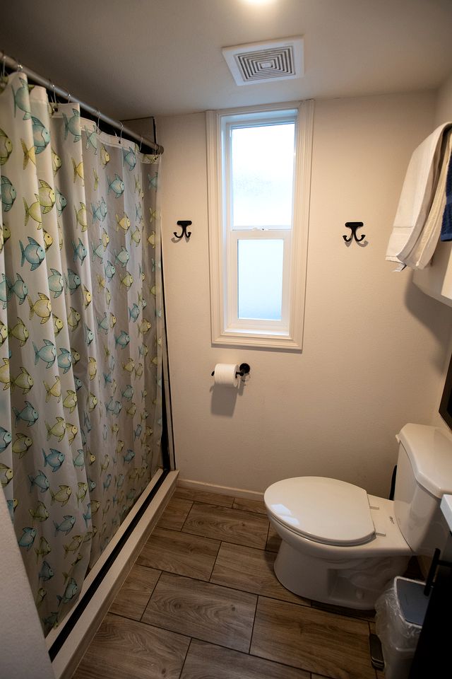 Charming Bright Tiny Home with Stargazing & Yoga Dome Near Yosemite, Groveland, California