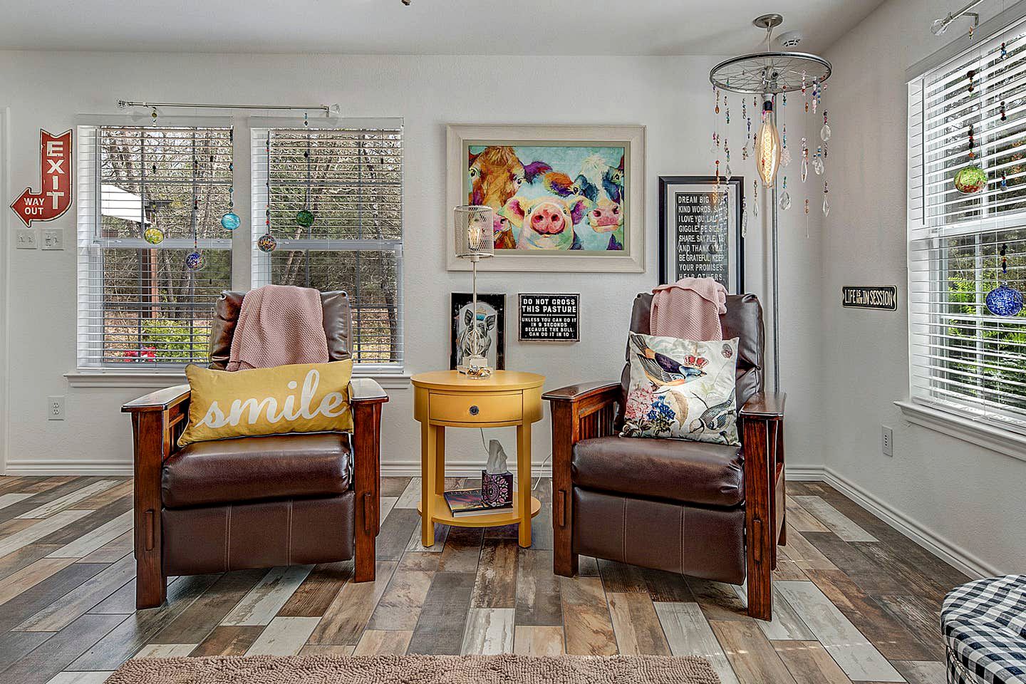 Delightfully Cozy Texas Cottage Rental Ideal for a Romantic Getaway near Dallas