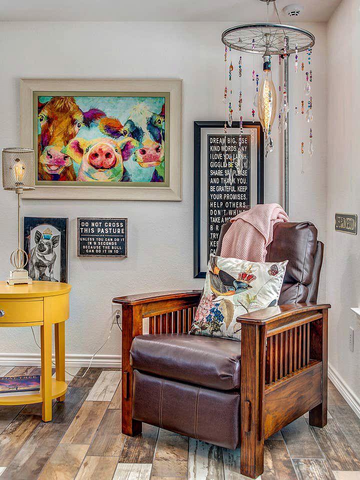 Delightfully Cozy Texas Cottage Rental Ideal for a Romantic Getaway near Dallas