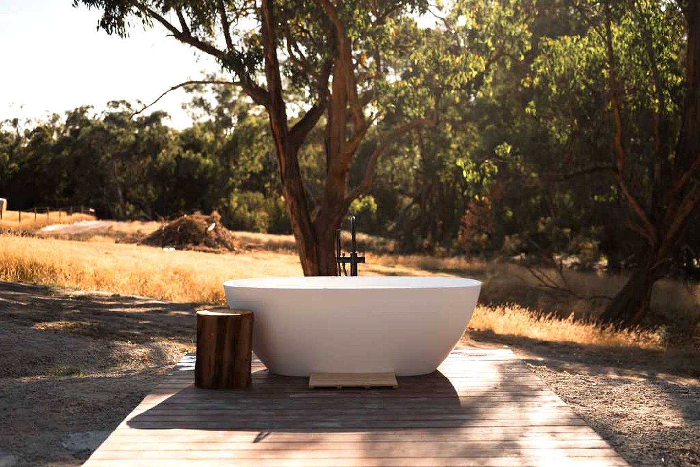 Secluded Tiny Home with Bird-Watching Hut near Loch, Victoria