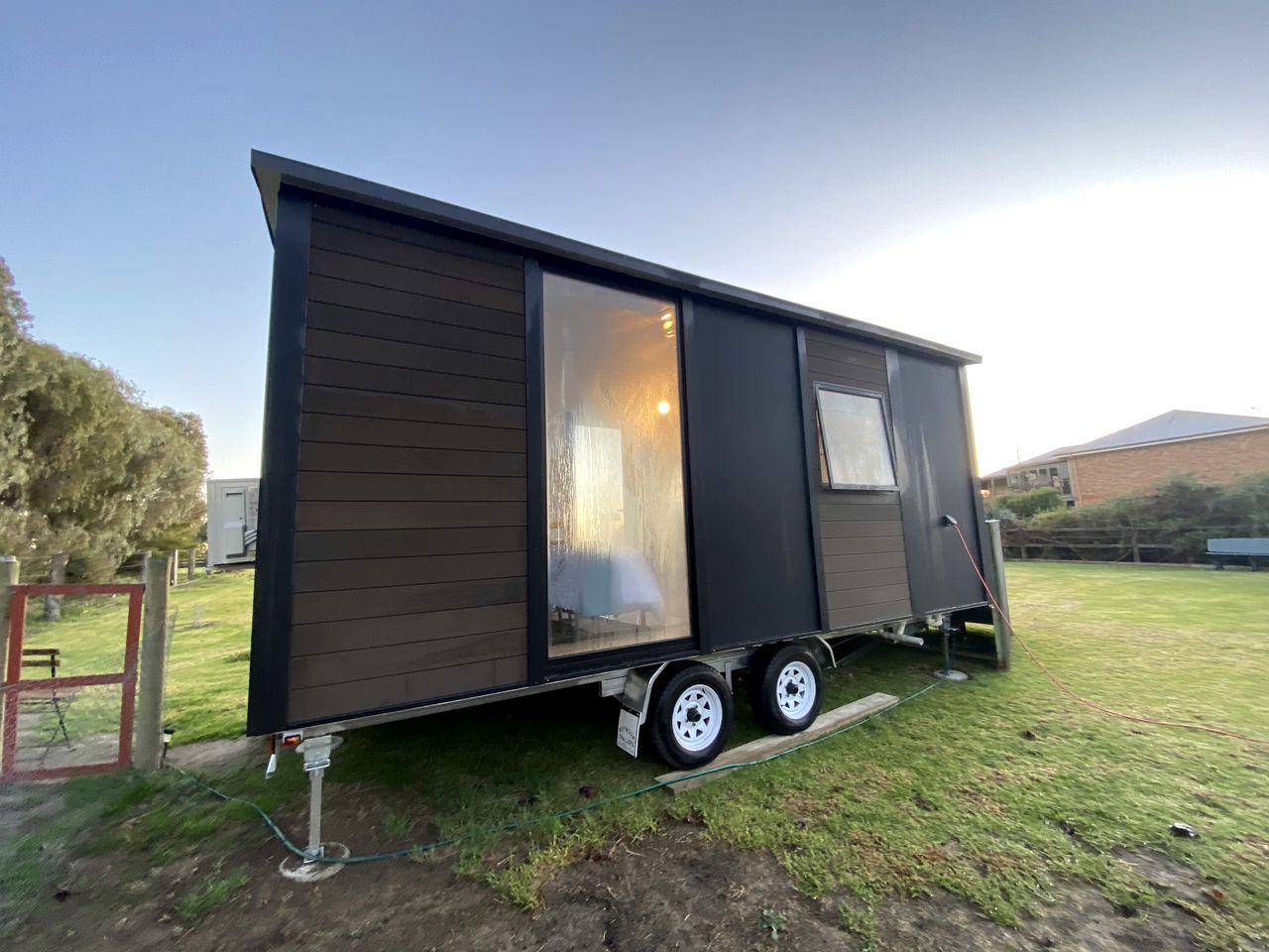 Beautiful Tiny House with Stunning Lakefront Views Perfect for Outdoor Activities in New South Wales, Australia