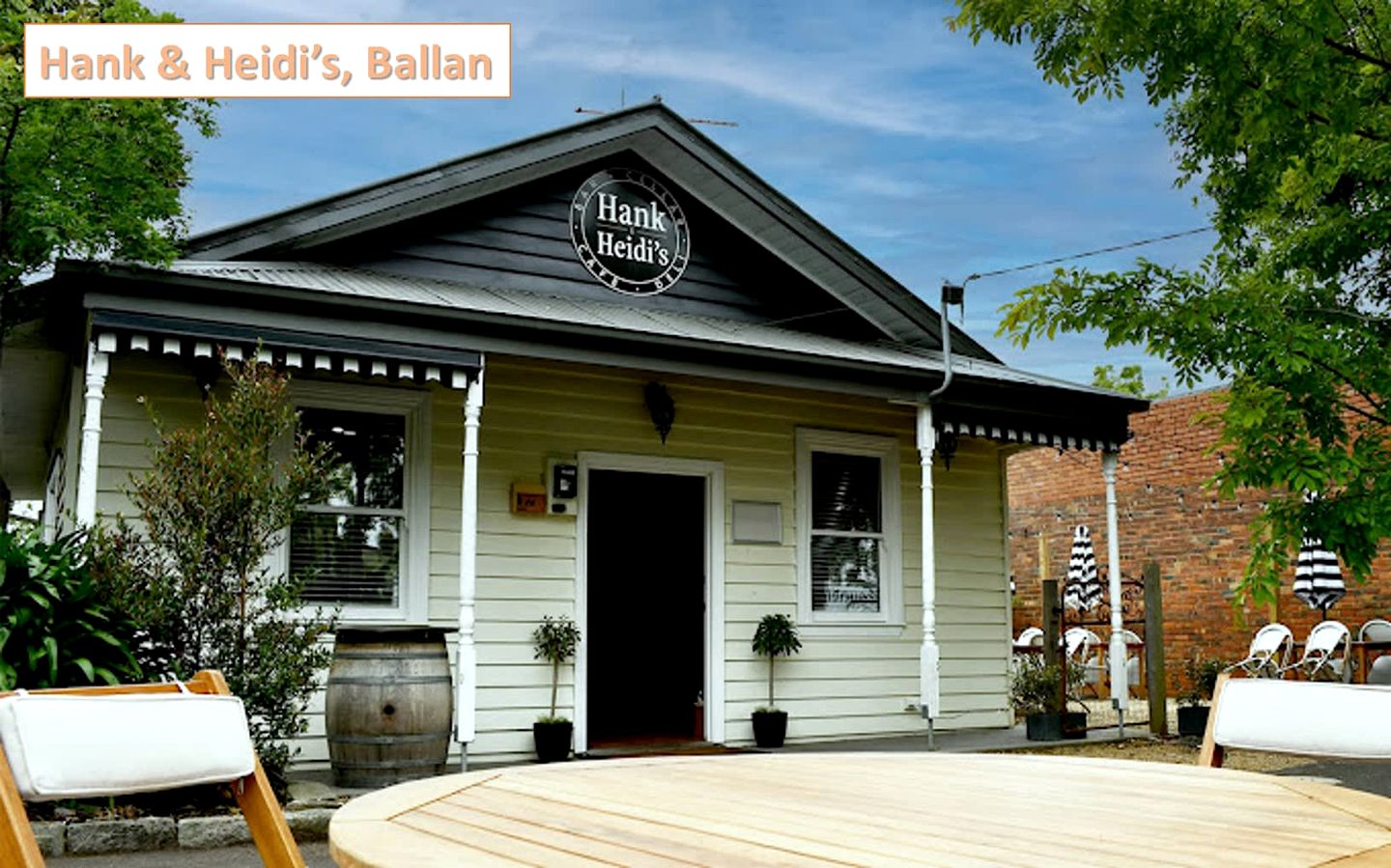 Tiny House Farm Stay for a Glamping Holiday in Bunding, Victoria