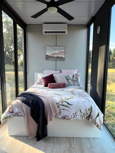 Vacation Rentals (Australia, --, --)