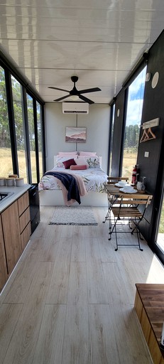 Vacation Rentals (Australia, --, --)