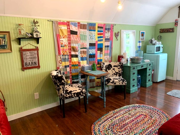 Barns (United States of America, Bryson City, North Carolina)