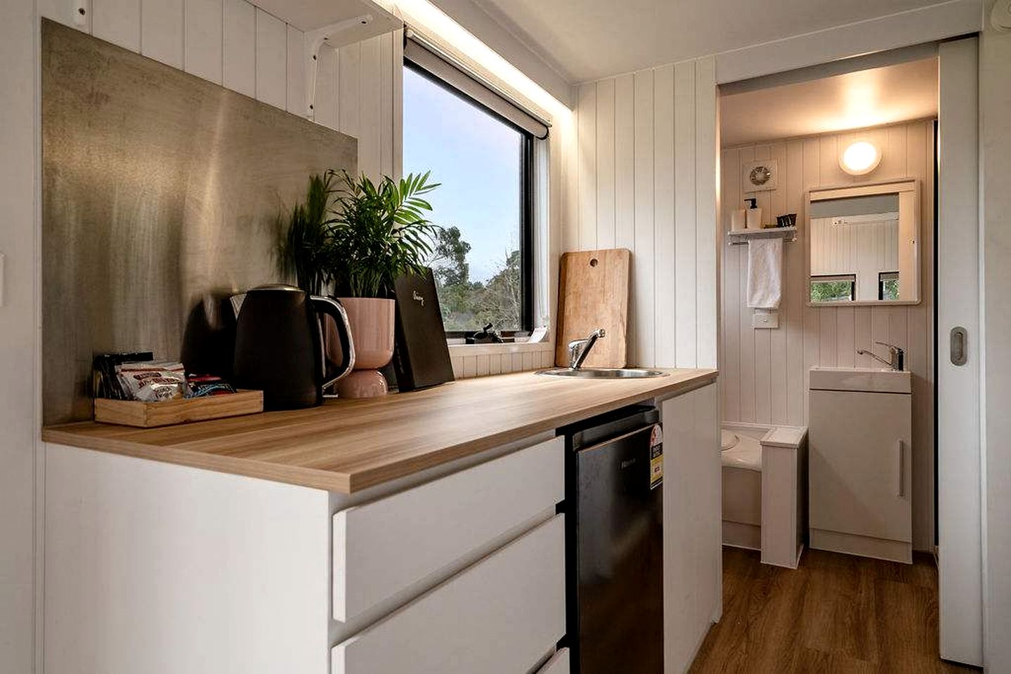 Tiny Glamping on a Farm Stay in Warragul South, Victoria