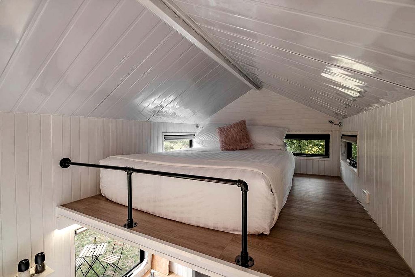 Tiny Glamping on a Farm Stay in Warragul South, Victoria