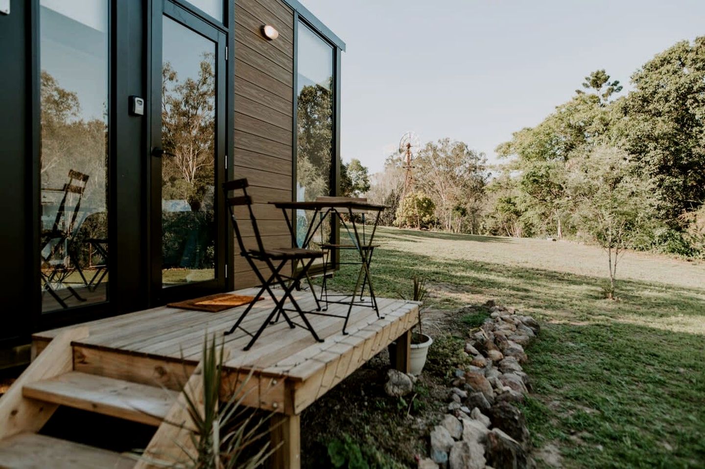 Tiny Glamping in Mount Perry, Ideal to Explore Mount Walsh National Park