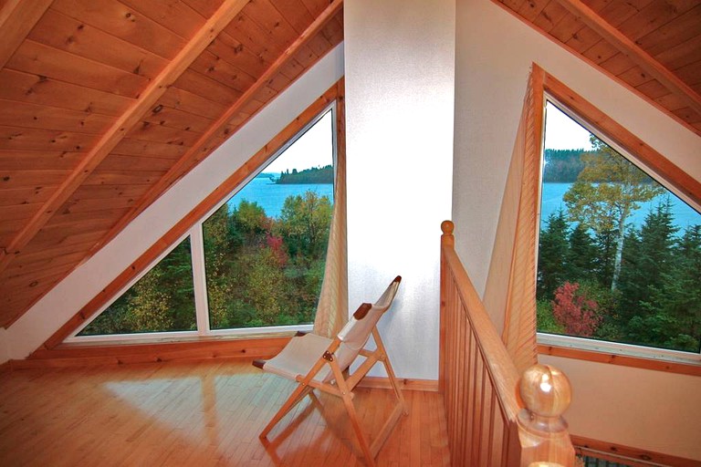 Cottages (Cape Breton Island, Nova Scotia, Canada)