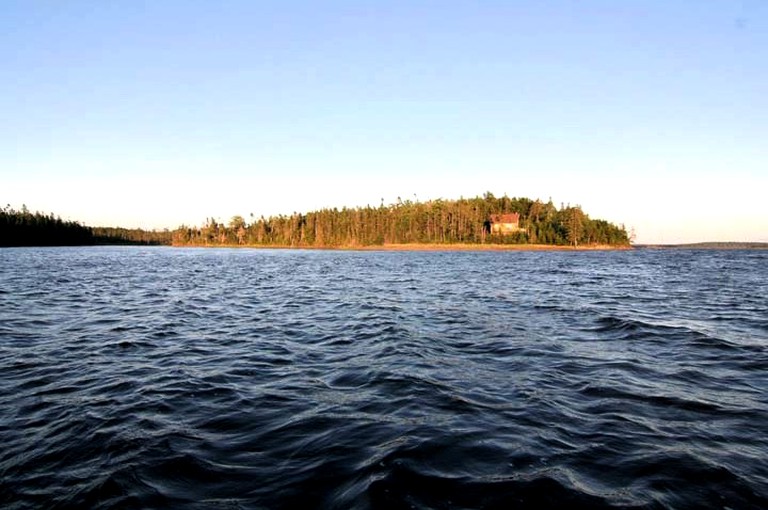 Cottages (Cape Breton Island, Nova Scotia, Canada)