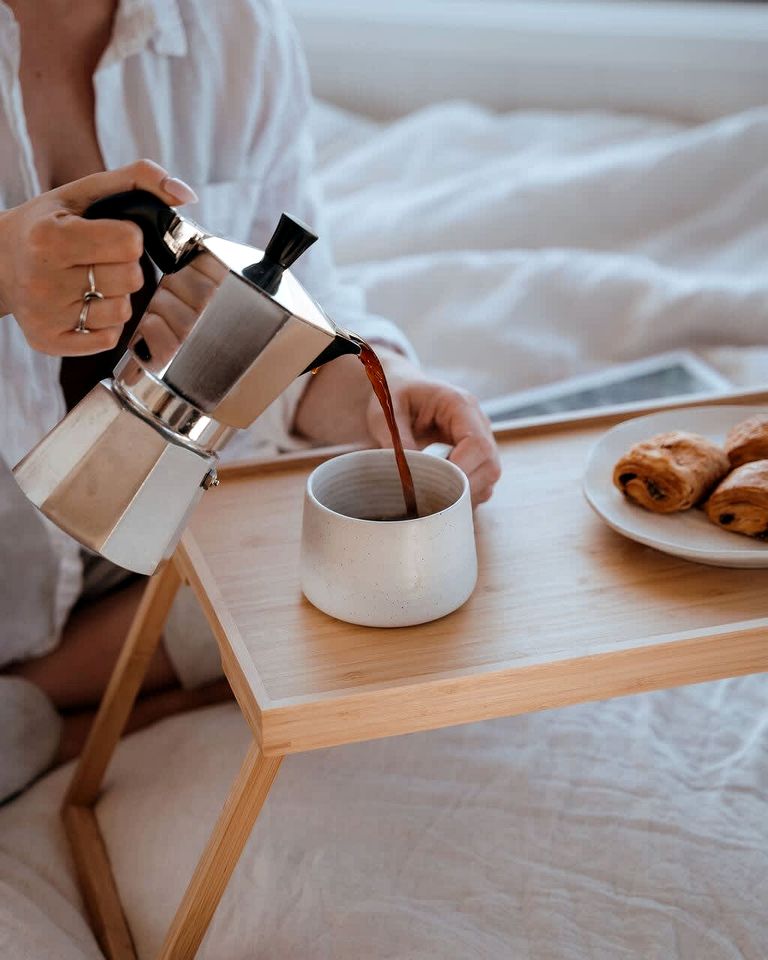 Isolated Tiny Retreat with Beautiful Sunsets in Victoria