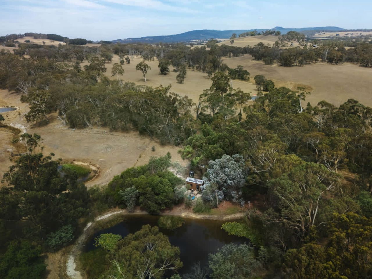 Tiny Hideaway for the Ultimate Glamping Escape near Cobaw Ranges