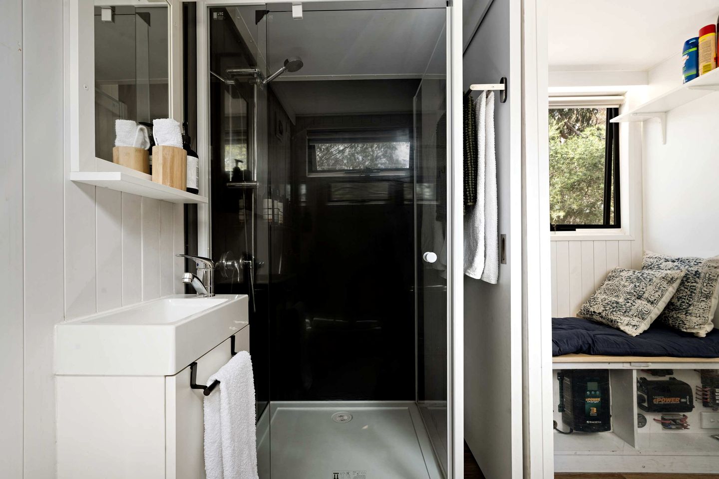 Tiny Hideaway for the Ultimate Glamping Escape near Cobaw Ranges