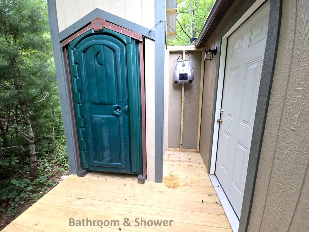Tranquil Creekside Tiny House in the Appalachian Mountains, Perfect for a Weekend to Disconnect
