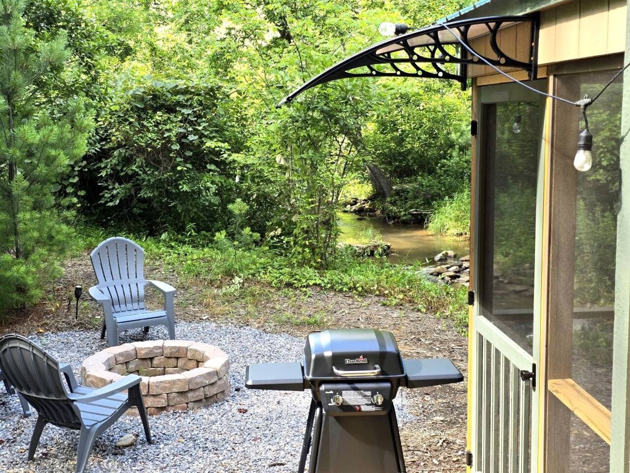 Tranquil Creekside Tiny House in the Appalachian Mountains, Perfect for a Weekend to Disconnect