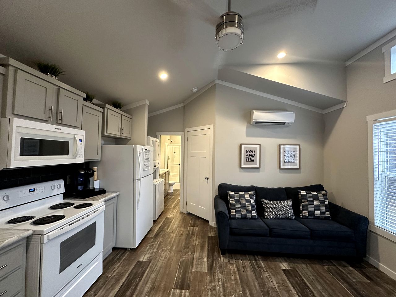 Cute Tiny House on Sixty Acres of Private Land for a Peaceful Glamping Getaway in Northern Mississippi