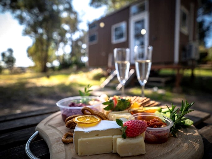 Tiny Houses (Australia, Sarsfield, Victoria)