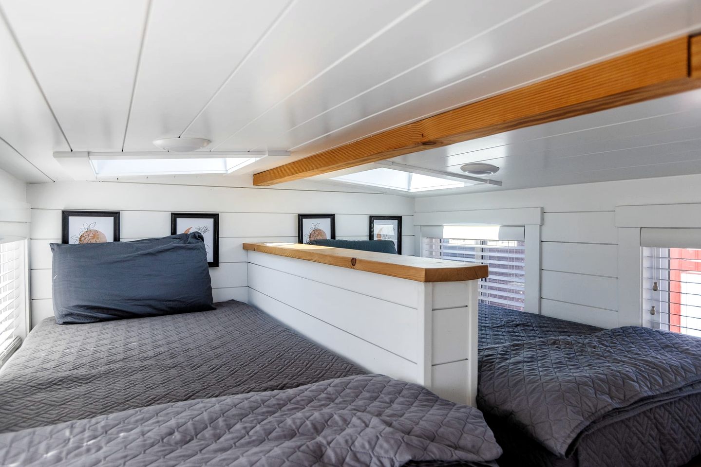 Tiny Home Paradise: Private Deck & Hot Tub Getaway in Utah's Scenic Beauty