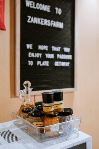 Tiny Houses (Australia, Mundoona, Victoria)