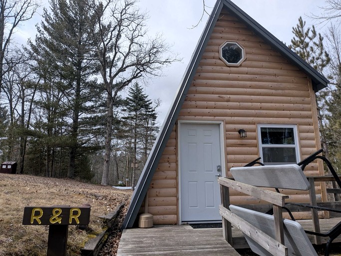 Tiny Houses (United States of America, Walker, Minnesota)