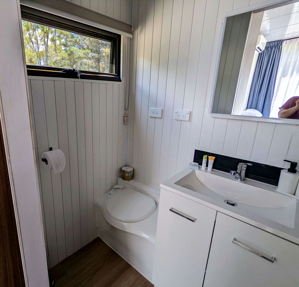 Grampians Wine Country Tiny House for Glamping in Dadswells Bridge, Victoria