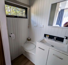 Grampians Wine Country Tiny House for Glamping in Dadswells Bridge, Victoria photo 5