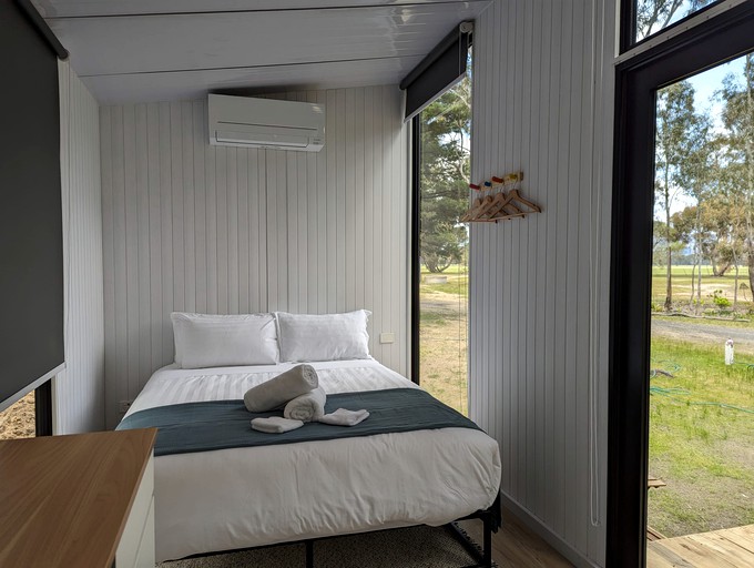 Tiny Houses (Australia, Dadswells Bridge, Victoria)