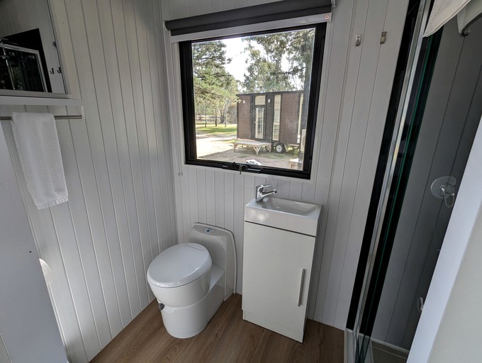 Tiny Houses (Australia, Dadswells Bridge, Victoria)