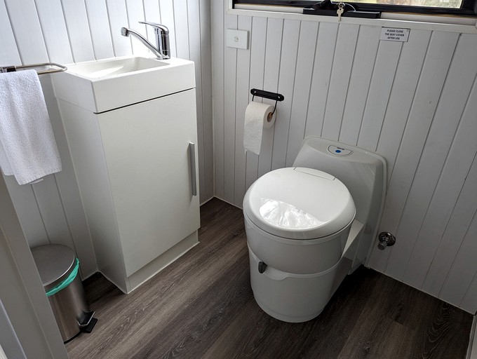 Tiny Houses (Australia, Dadswells Bridge, Victoria)