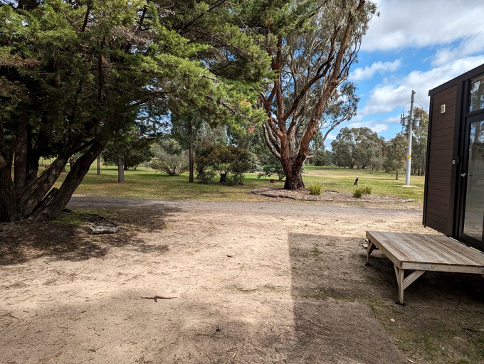 Tiny Houses (Australia, Dadswells Bridge, Victoria)