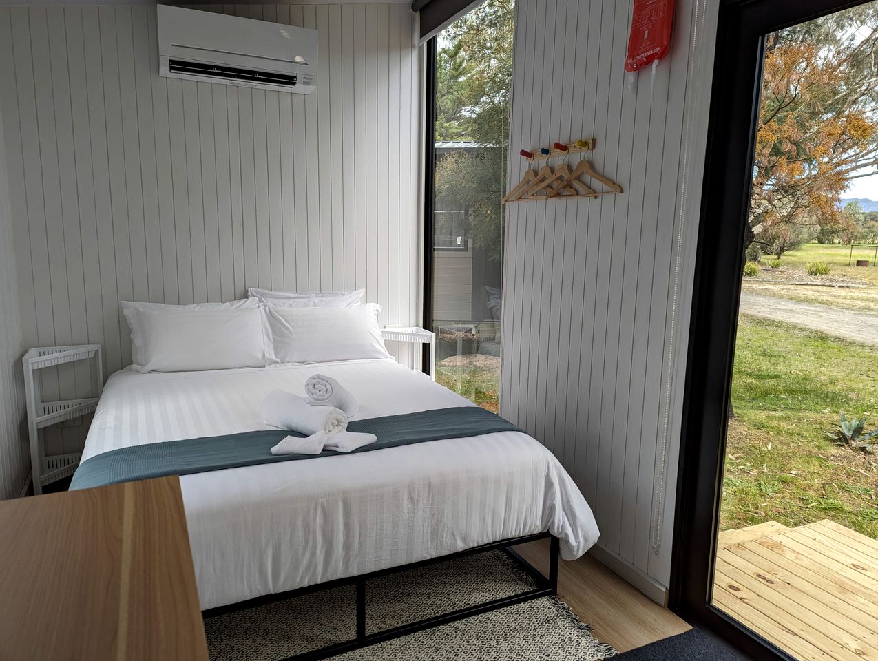 Tiny House Glamping Down Under: Your Cozy Grampians Edge Getaway Awaits