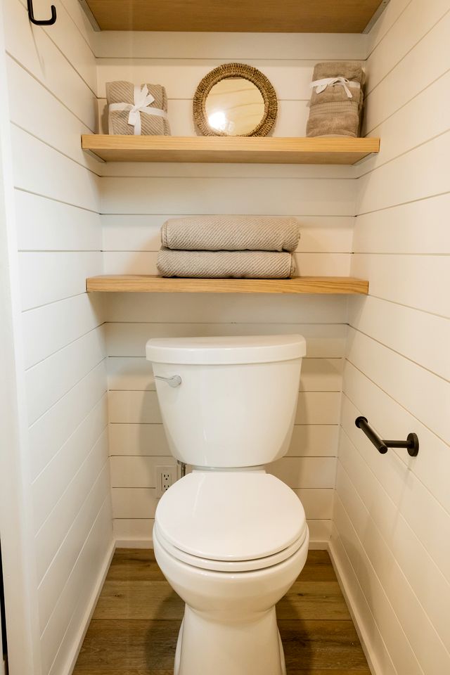 Chic Tiny House with Fire Pit Ideal for a Couples Retreat in Texas