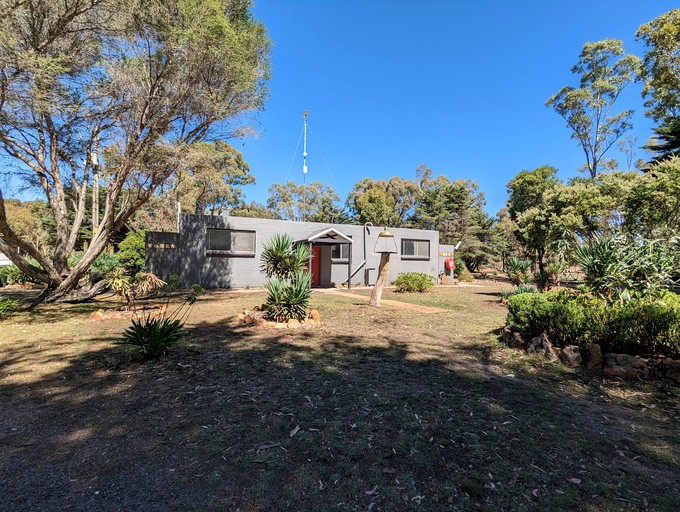 Tiny Houses (Australia, Dadswells Bridge, Victoria)