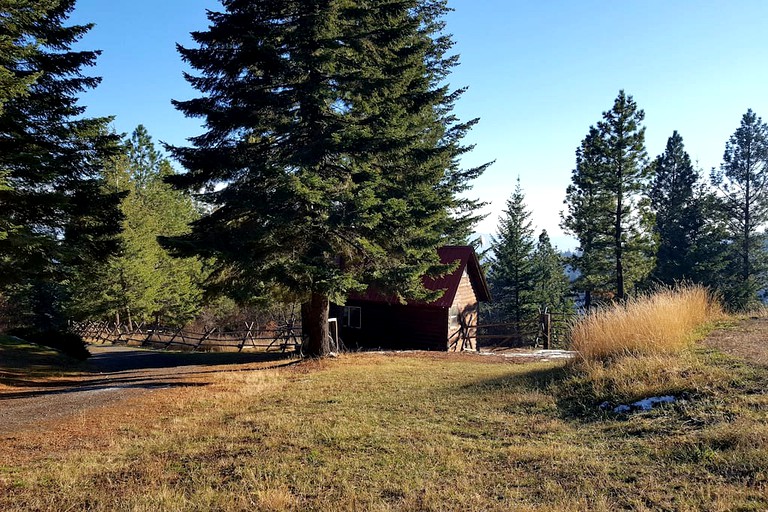 Cabins (Coeur d'Alene, Idaho, United States)