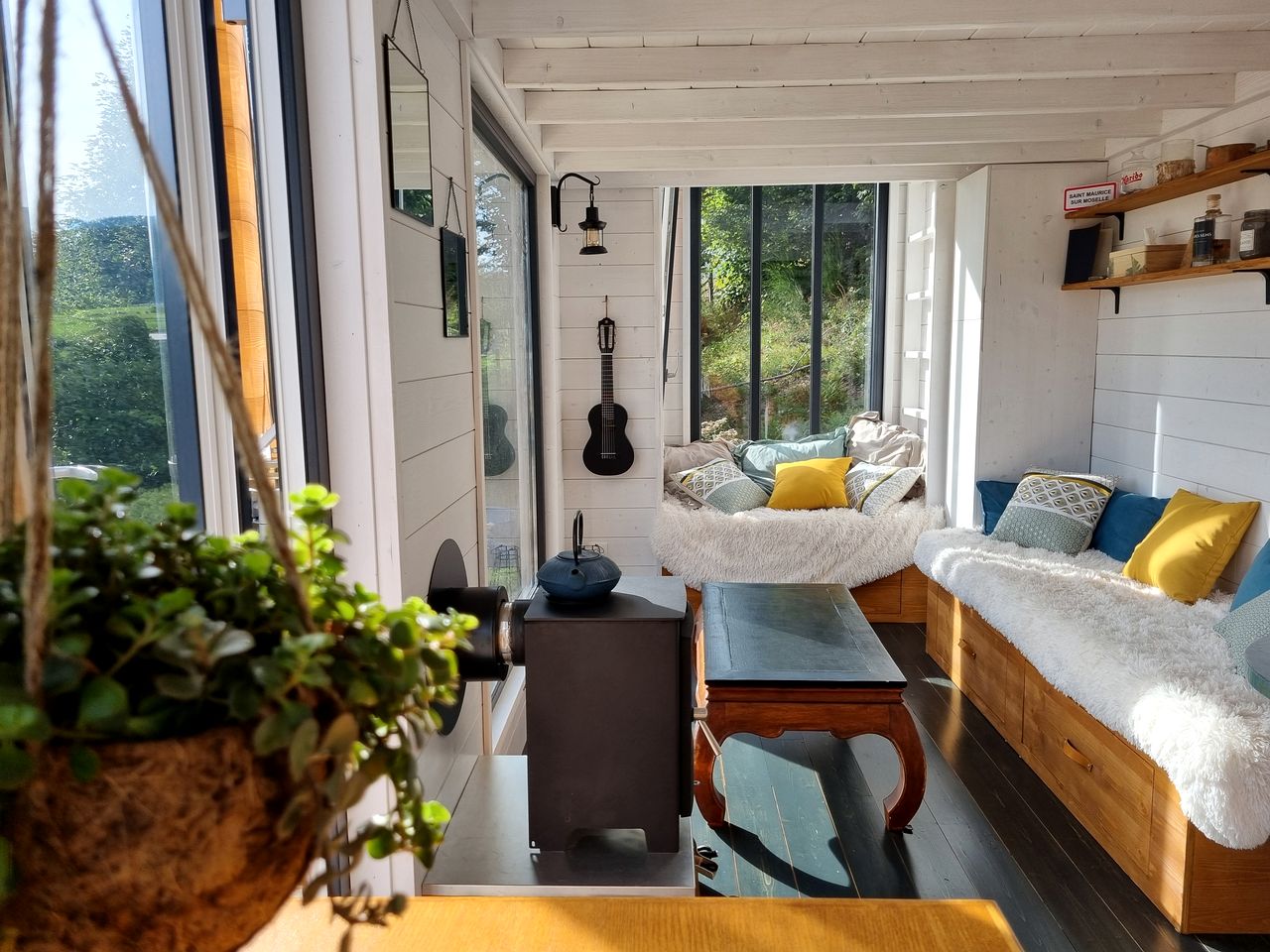 Cozy Tiny House with Incredible Panoramic Mountain Views in Saint Maurice Sur Moselle, France