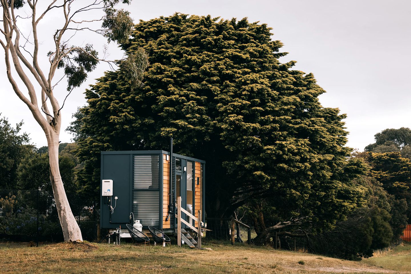Luxury Tiny House Rental with Big Views for Victoria Glamping