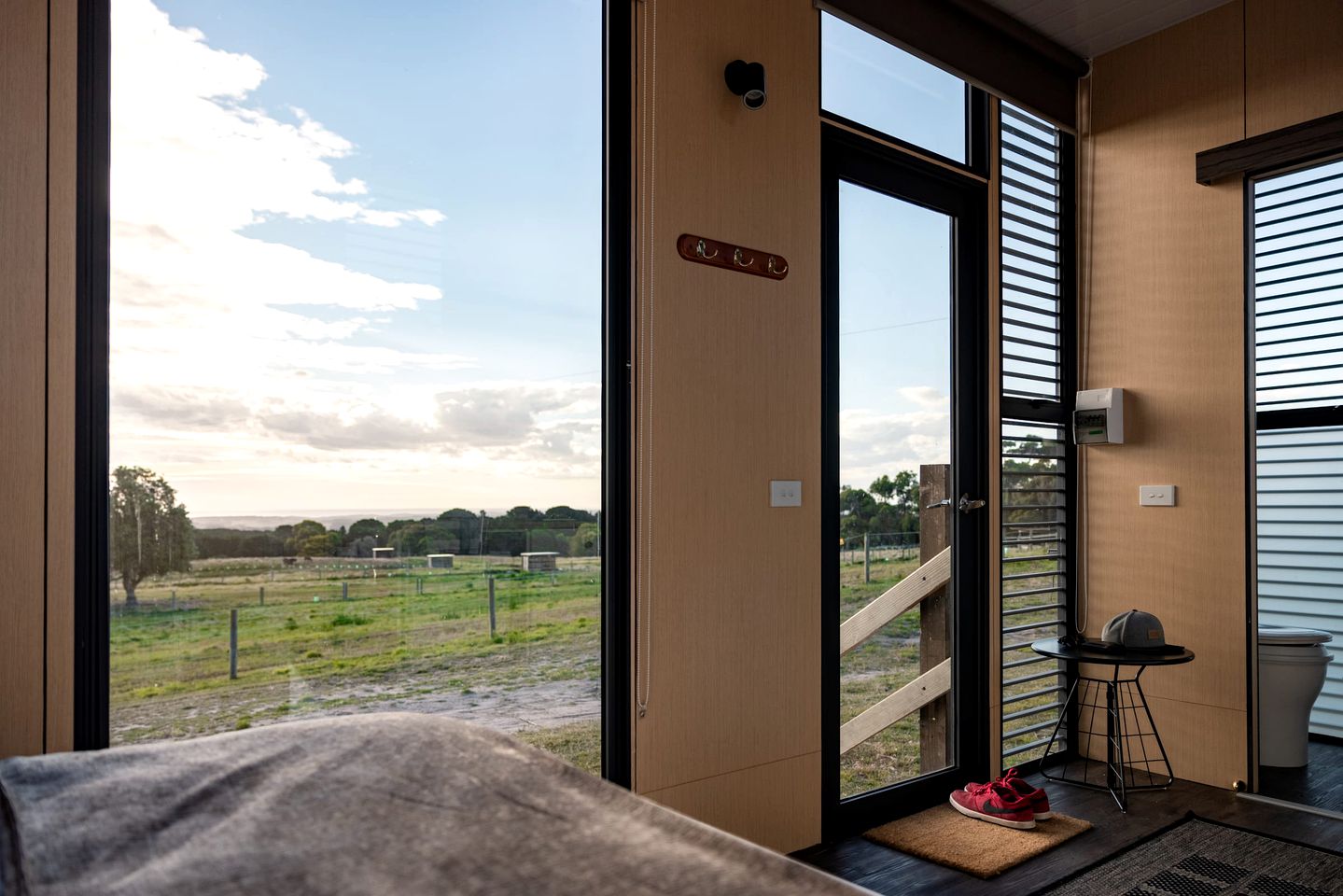 Cozy Tiny House Accommodation for Glamping in Victoria