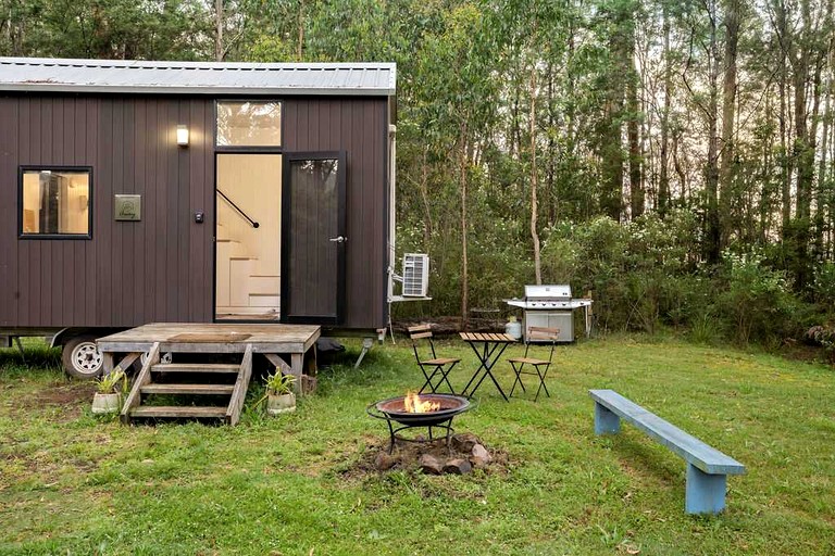 Tiny Houses (Australia, Toolangi, Victoria)