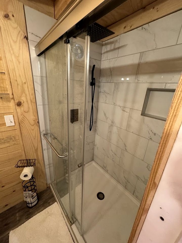 Cozy Tiny Cabin with Rustic Charm near Mineral Wells, Texas