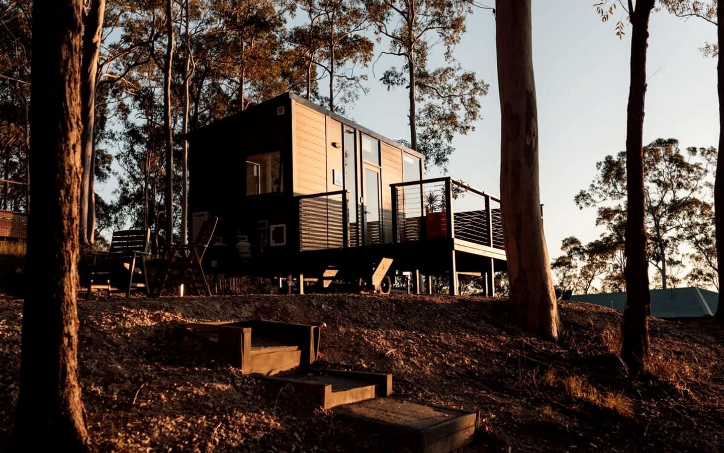 Modern Tiny House Perfect for Couples Glamping in Tamborine, Australia