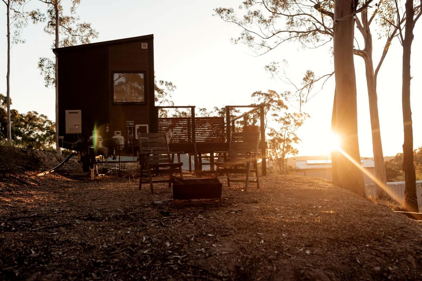 Modern Tiny House Perfect for Couples Glamping in Tamborine, Australia