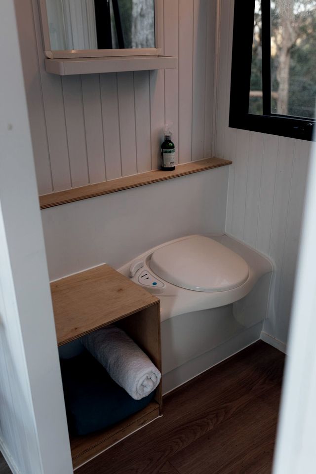 Modern Tiny House Perfect for Couples Glamping in Tamborine, Australia