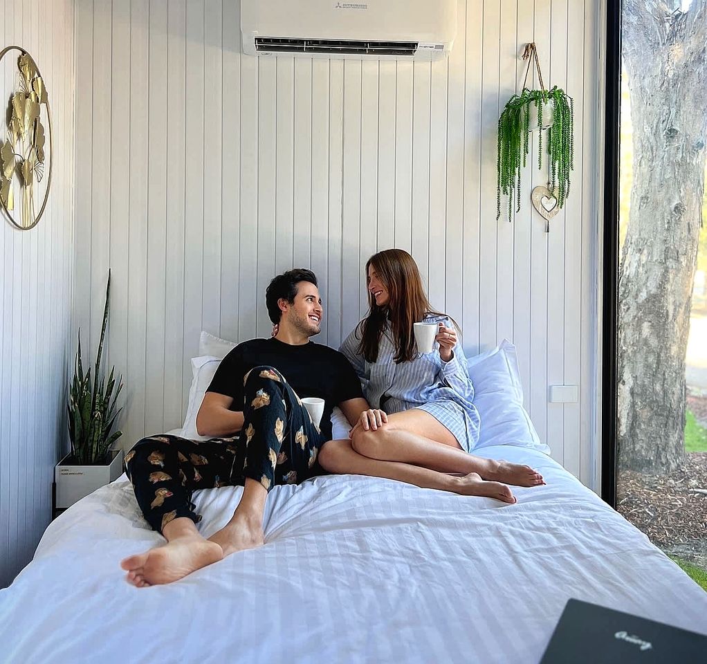 Tiny House Glamping Down Under: Your Cozy Grampians Edge Getaway Awaits