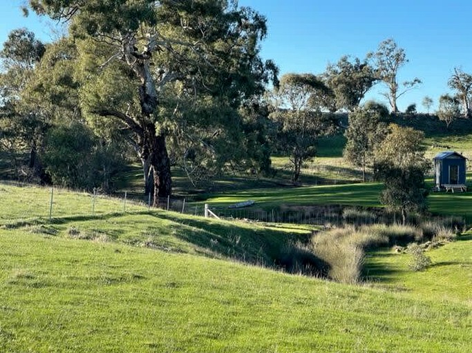Tiny Houses (Australia, Axedale, Victoria)
