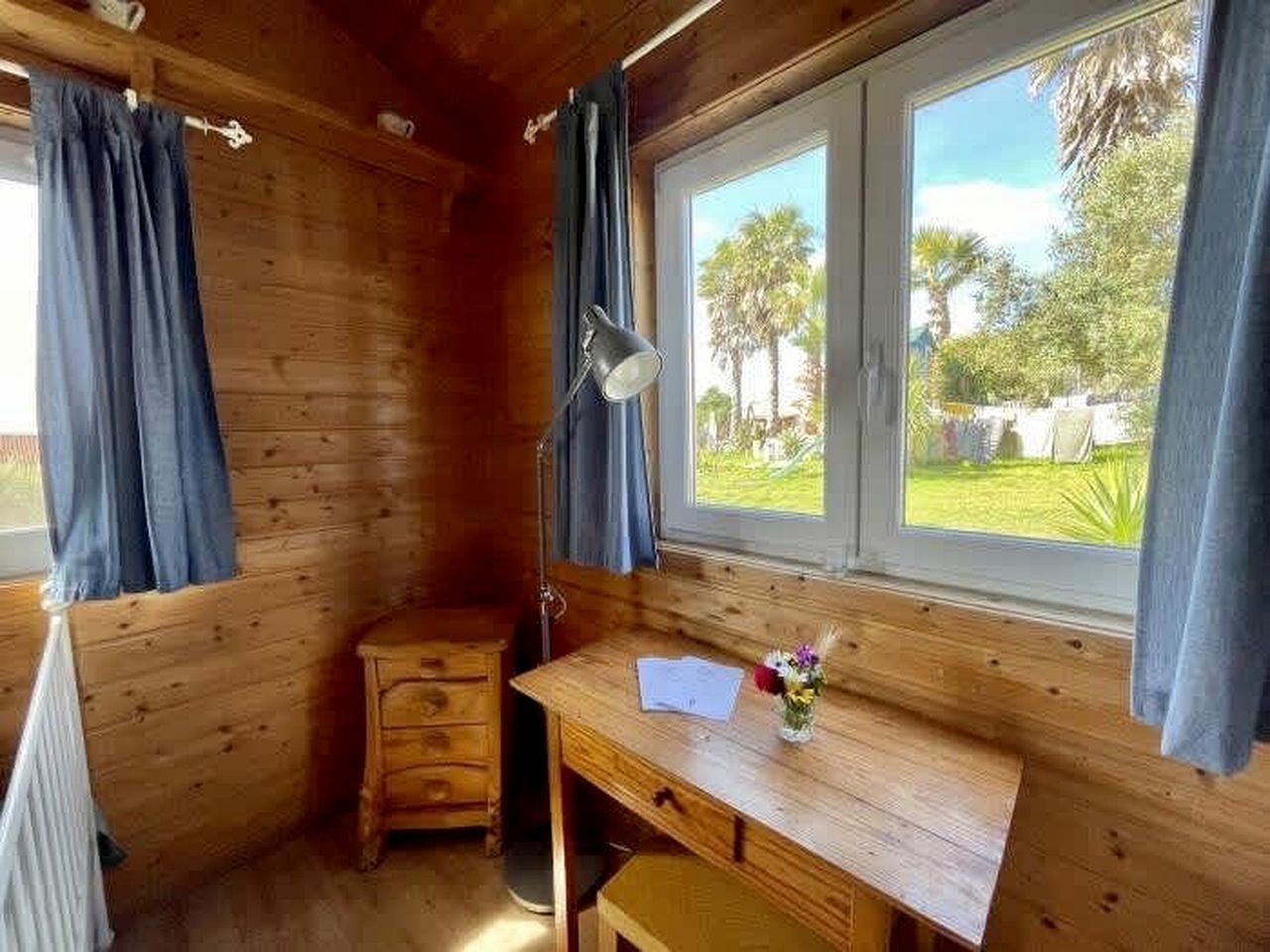 Charming Tiny House near Praia da Areia Branca, Perfect for a Weekend of Surfing and Exploring Lisbon