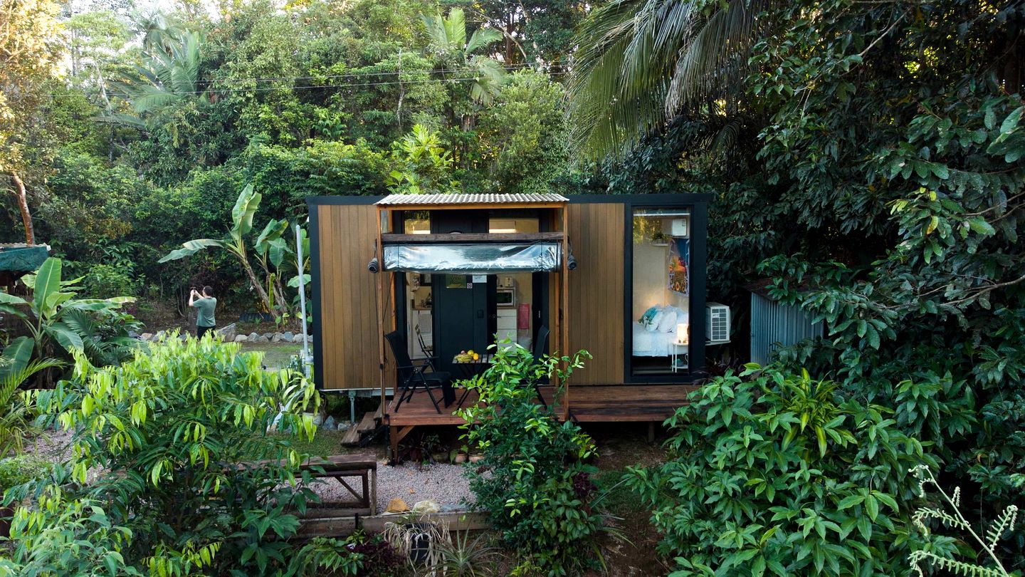 Tiny Houses (Australia, Mena Creek, Queensland)