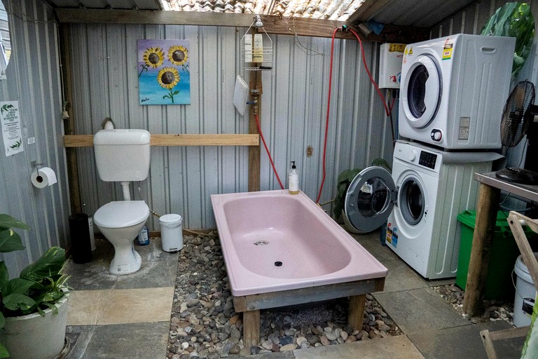 Tiny Houses (Australia, Mena Creek, Queensland)