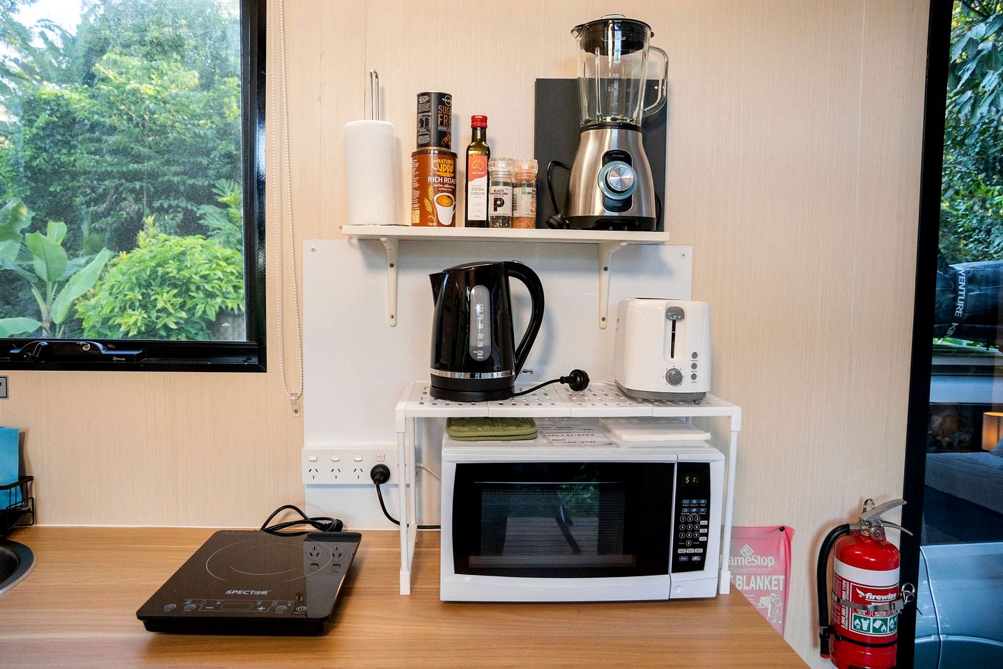 Tiny House with Outstanding Landscape Views in Mena Creek, Queensland